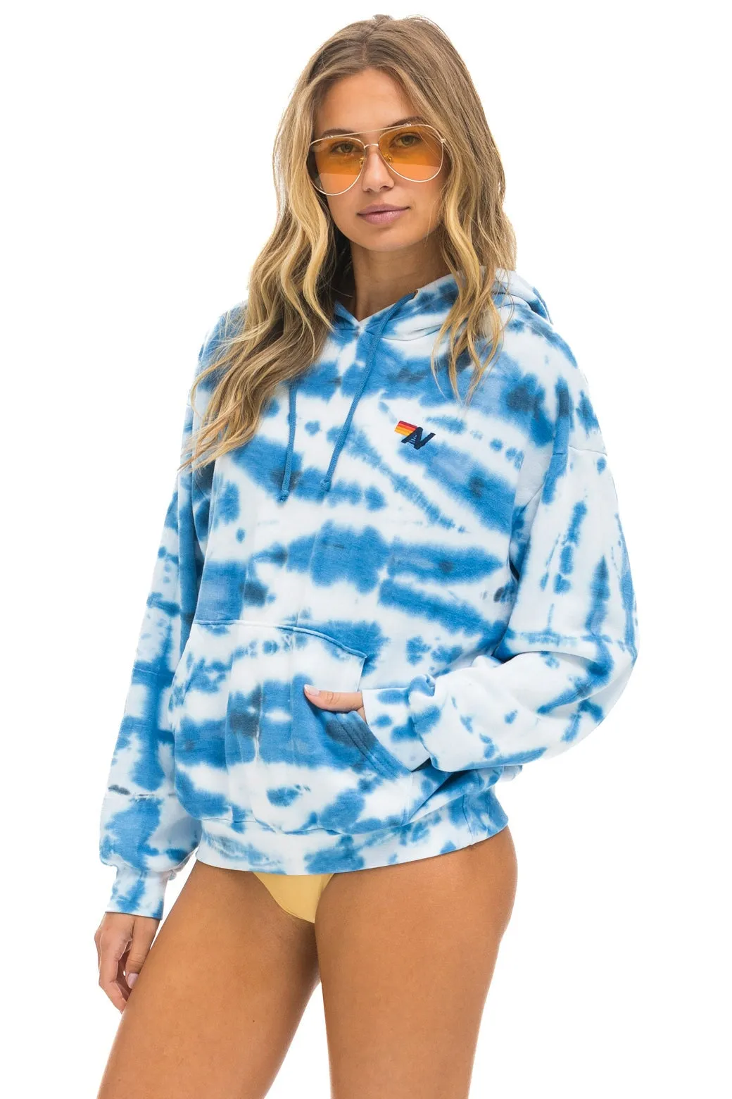 HAND DYED PULLOVER HOODIE RELAXED - TIE DYE BLUE