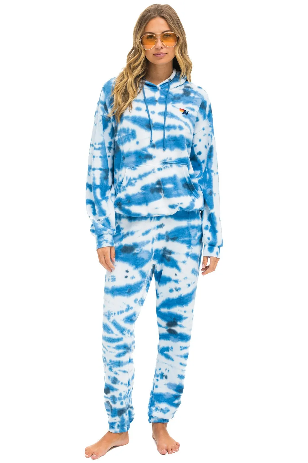 HAND DYED PULLOVER HOODIE RELAXED - TIE DYE BLUE
