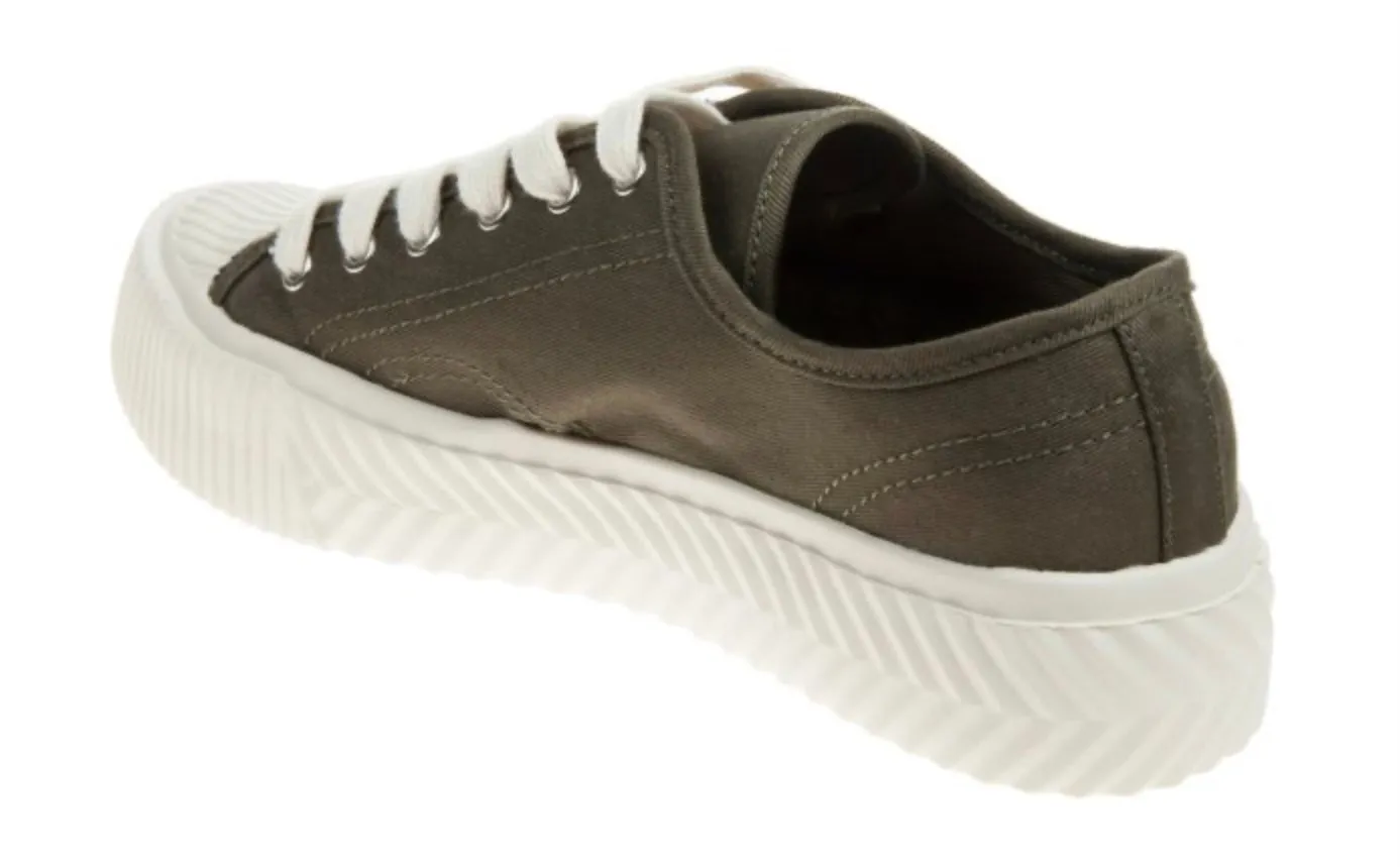 Khaki/Navy Pump - Lazy Dogz