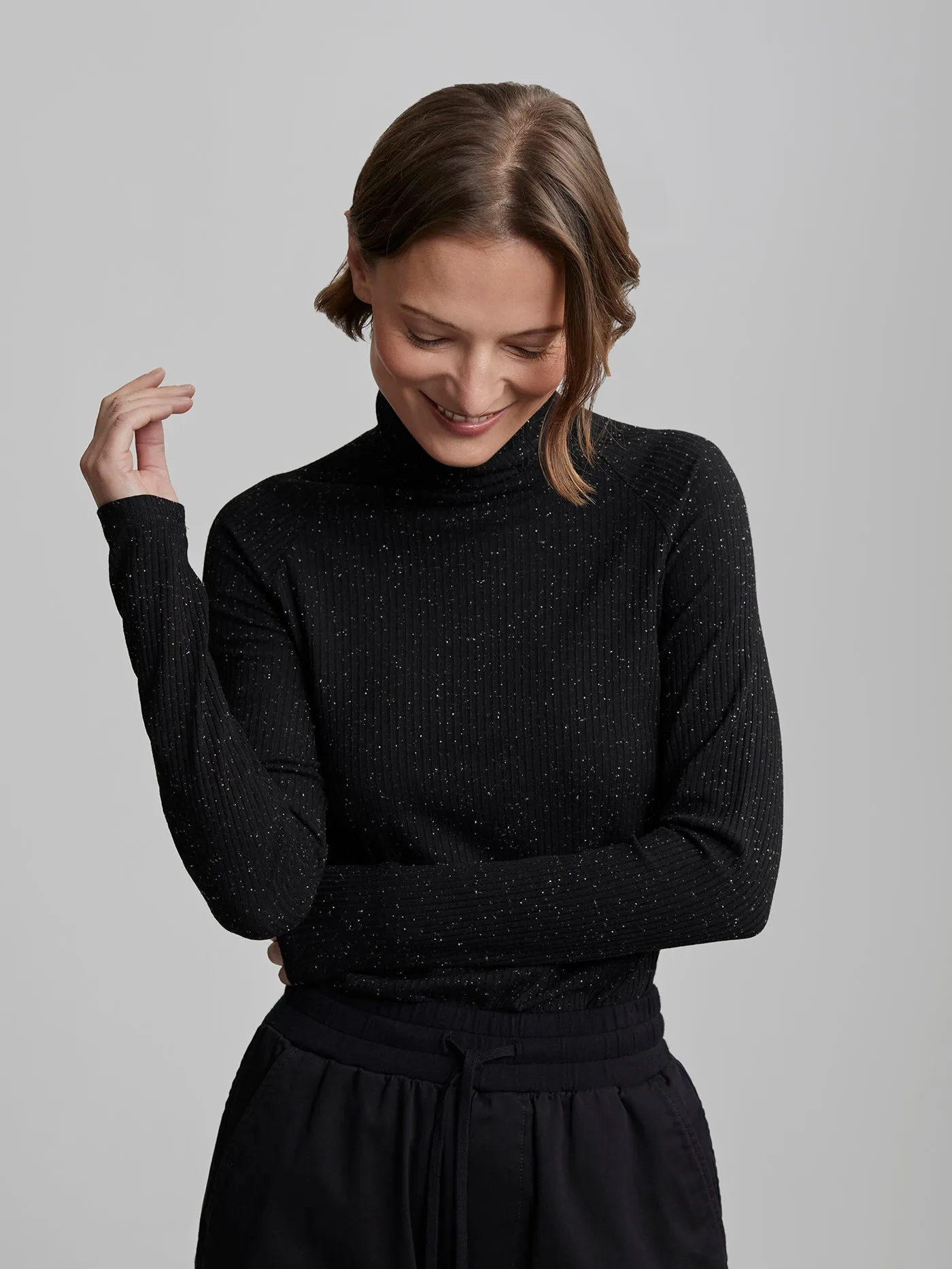 Roya Rollneck Long Sleeve Tee